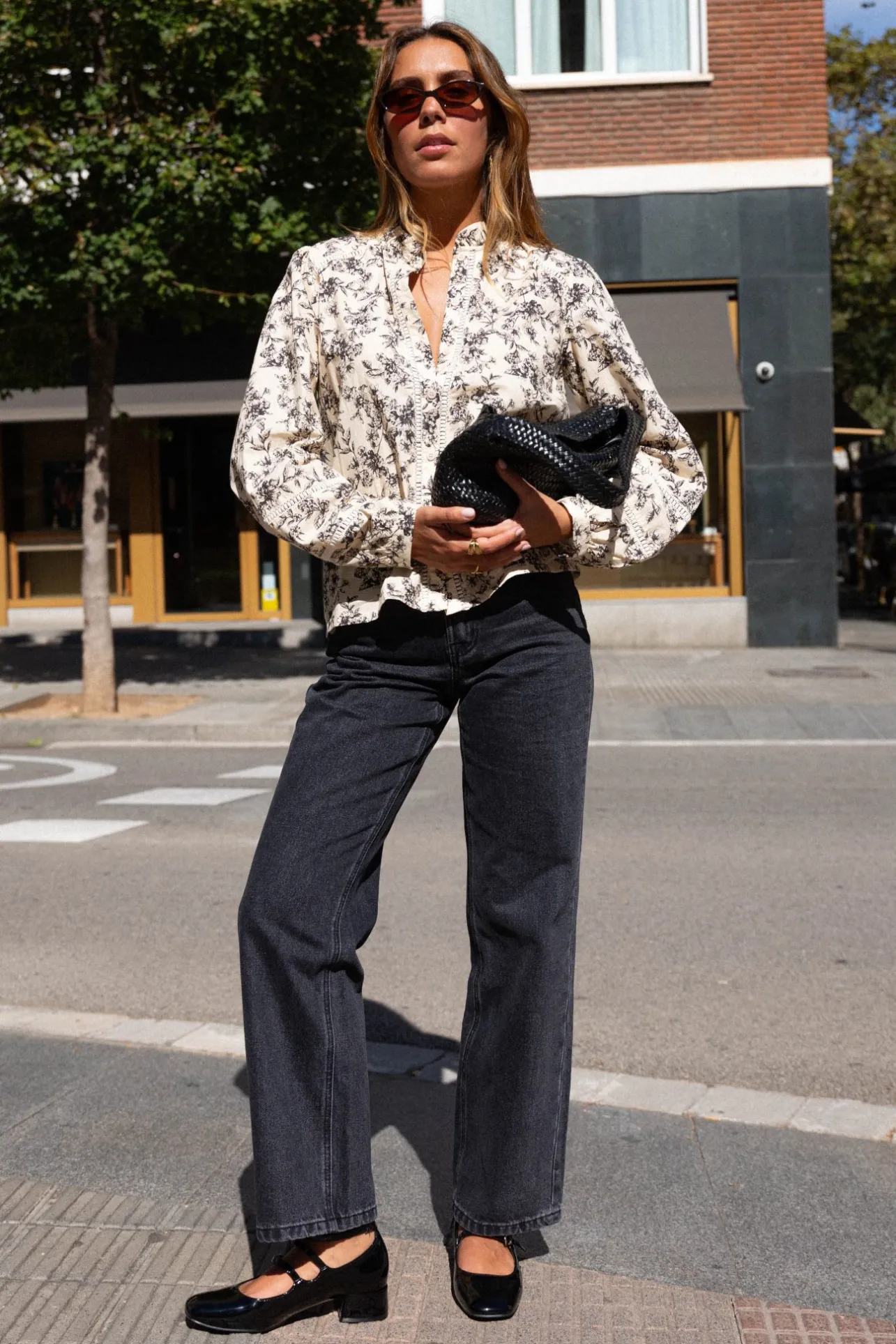 blouserym_4-1.webp Sahomashop Blouses & Chemises<BlouseRym écruetnoir