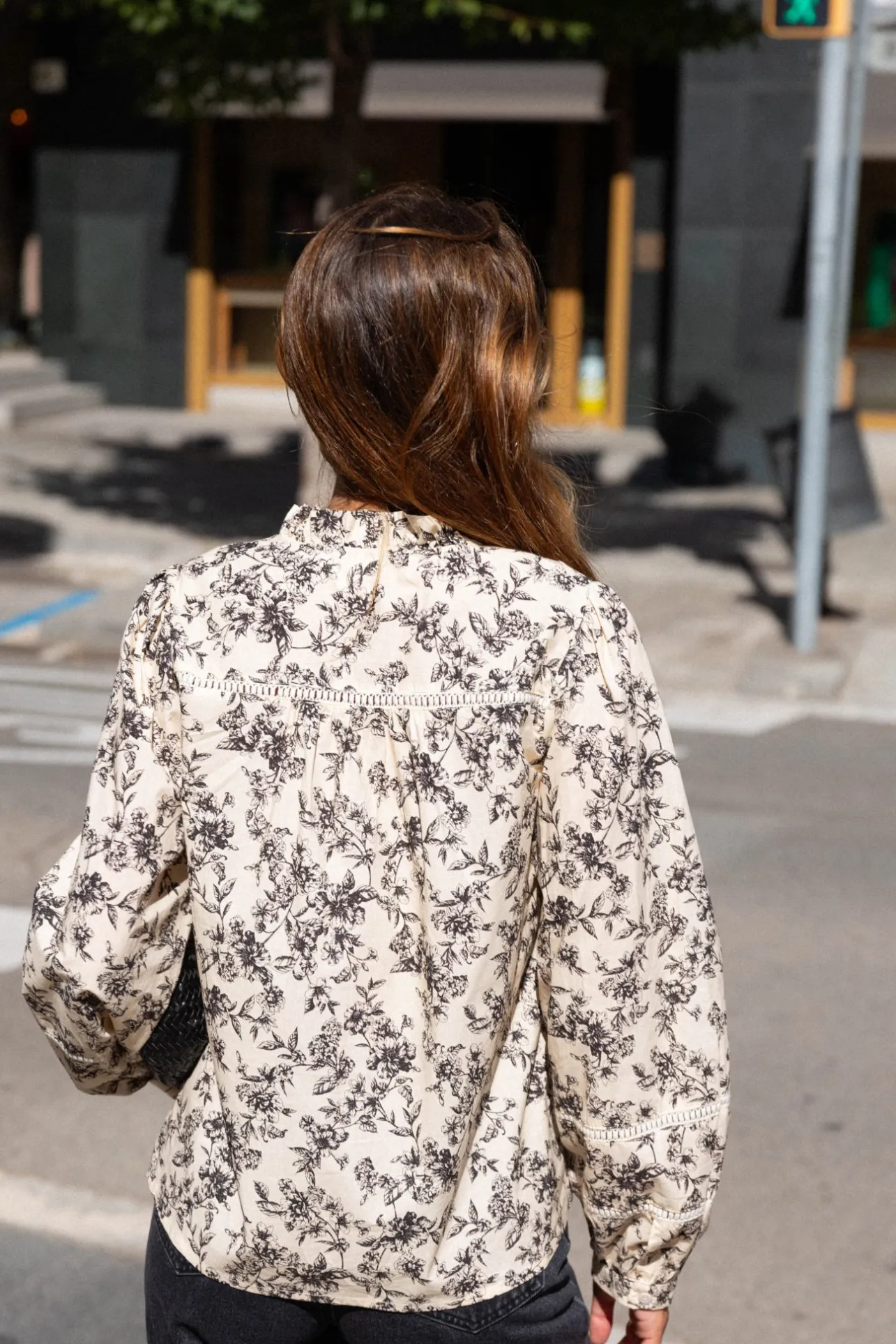 blouserym_7-1.webp Sahomashop Blouses & Chemises<BlouseRym écruetnoir