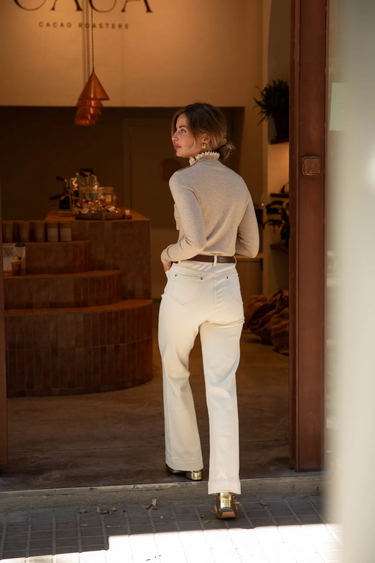 pullrudytaupe_2-1.webp Sahomashop Pulls & Mailles<PullRudytaupe taupeLemannequinmesure1m70etporteunetailleSMBesoind’unconseil?N’hésitezpasànouscontactericiousurinstagram@sahomashopDimensionsetcompositionDimensions:SM:Largeuraisselleàaisselle45cmLongueur58cmML:Largeuraisselleàaisselle48cmLongueur59cmComposition:54%polyester20%fibreacrylique100ryliquetoutdouxetquineboulochepas)20%nylon6%lainemerinosEntretien:LavageàlamainLivraisonetretoursFranceIBelgiqueILuxembourgChronopostpointrelais:3,95€IOffertàpartirde80€d’achatColissimo:5,95€IOffertàpartirde150€d’achatEuropeLaposte–LivraisonàdomicileJ+3:8€IOffertàpartirde150€d’achatRetoursVousdisposezd’undélaide14jourspourretournerlesarticlesdansleurétatd’originePaiementsécuriséVospaiementsontsécurisésselonlesdernièresnormesenvigueur.IlssontprisenchargeparStripe,leadermondialdespaiementsenligneparcartebancaire.